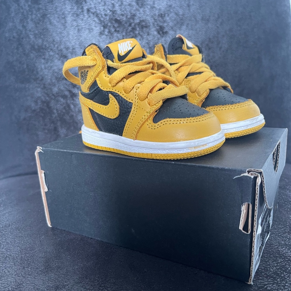 Black and Yellow Jordan 1 Mid for Toddlers.